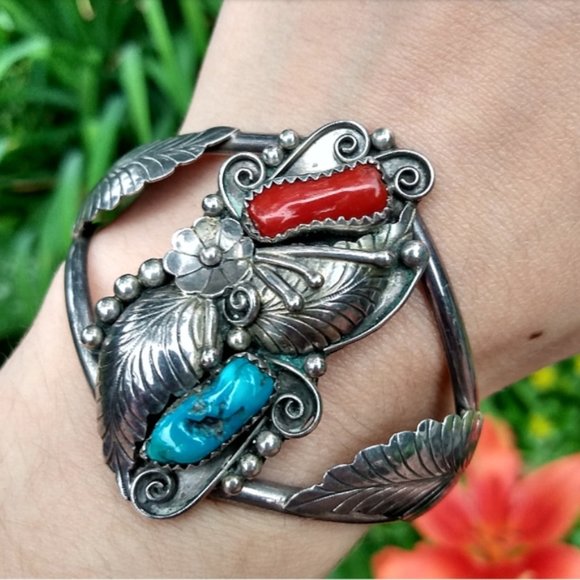 Turquoise coral and silver Navajo cuff - Picture 3 of 4